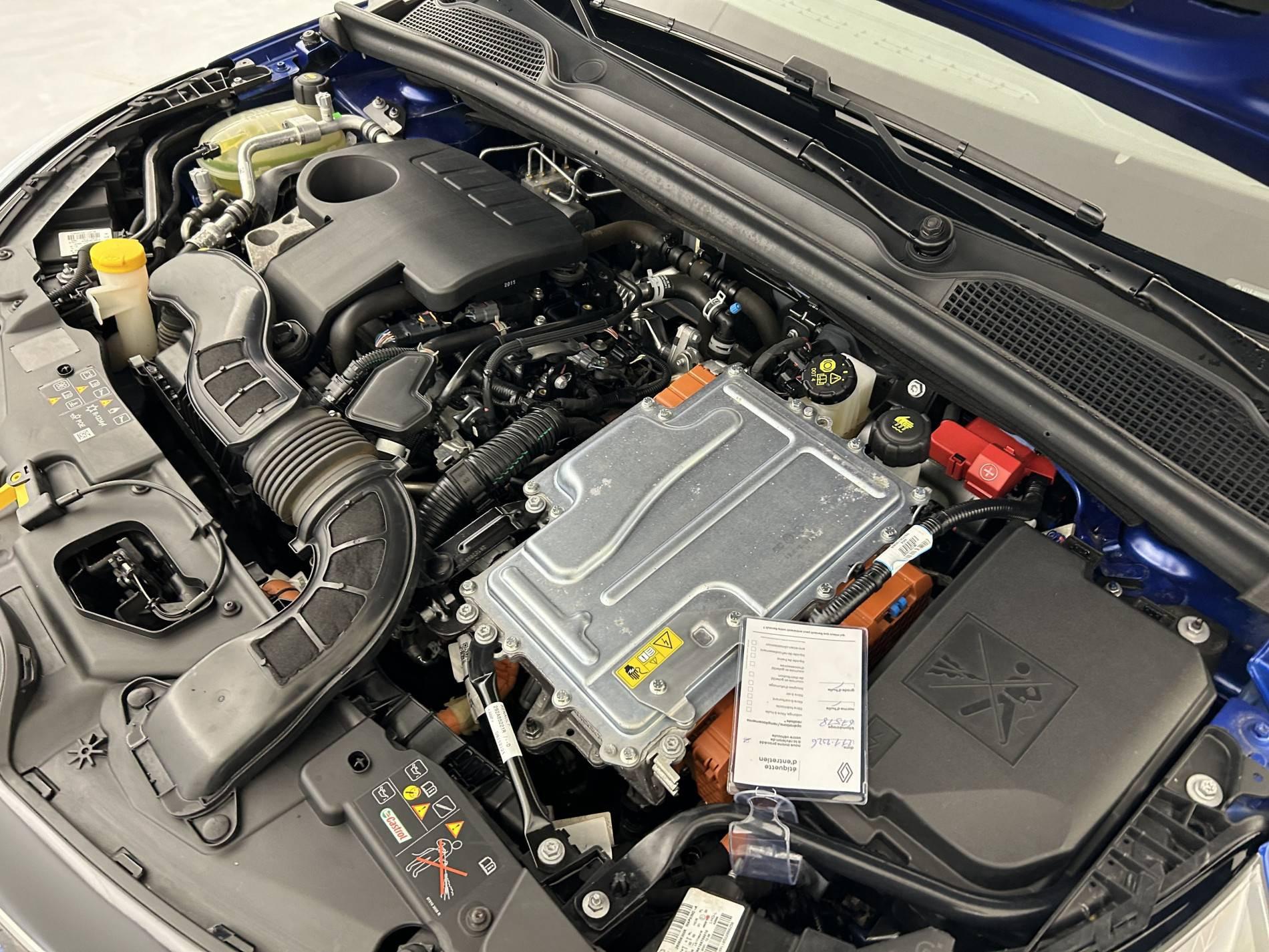 Vente en ligne Renault Clio 5 Clio E-Tech 140 - 21N au prix de 16 790 €