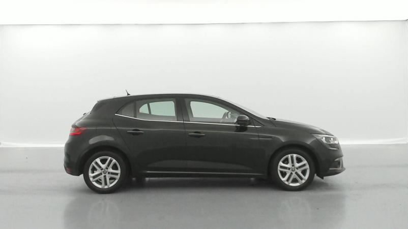 Vente en ligne Renault Megane 4 Mégane IV Berline Blue dCi 95 au prix de 13 990 €