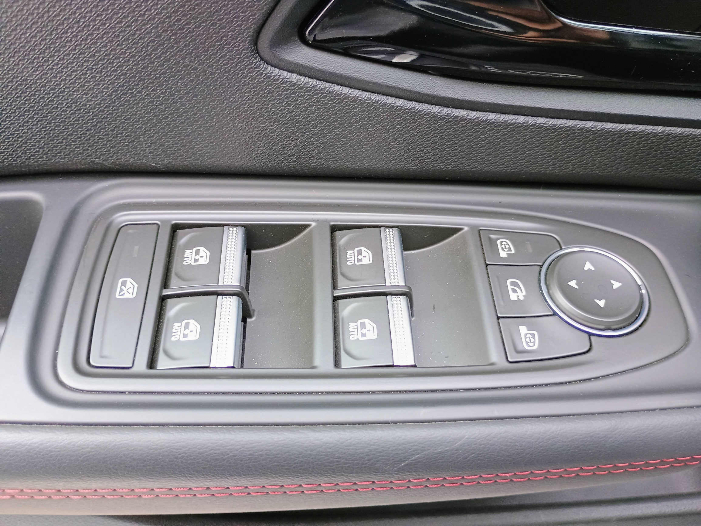 Vente en ligne Renault Clio 6 Clio E-Tech full hybrid 160 ch au prix de 26 980 €