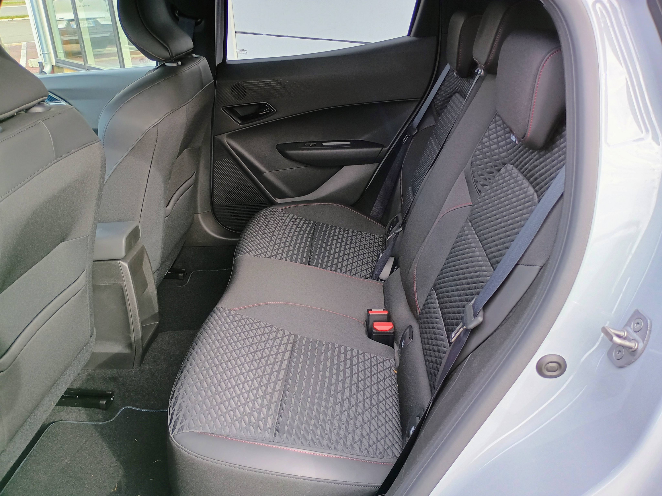 Vente en ligne Renault Clio 6 Clio E-Tech full hybrid 160 ch au prix de 26 980 €