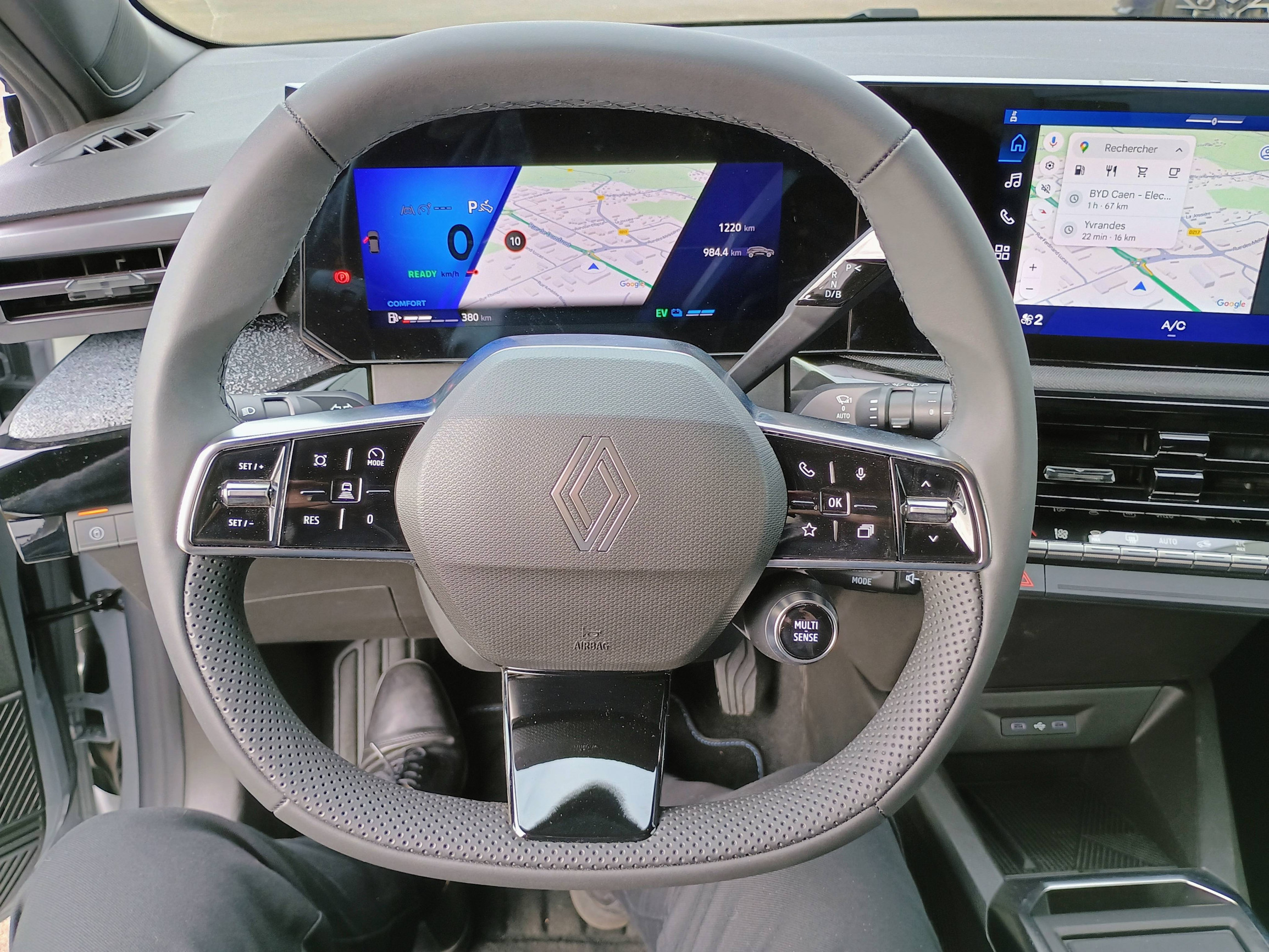 Vente en ligne Renault Clio 6 Clio E-Tech full hybrid 160 ch au prix de 26 980 €