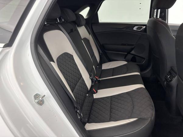 Vente en ligne Kia Ceed  1.0 T-GDi 120 ch ISG BVM6 au prix de 18 490 €