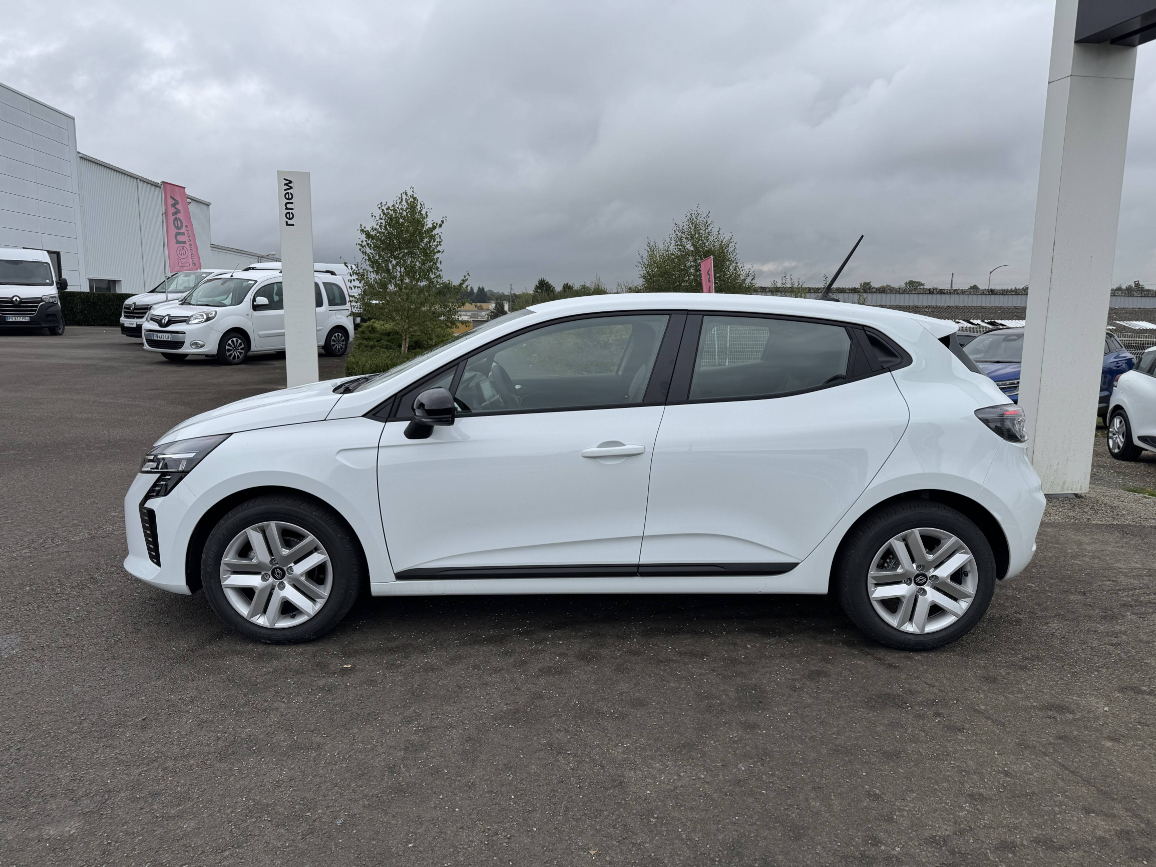 Vente en ligne Renault Clio 5 Clio TCe 90 ch GSR2 au prix de 21 900 €