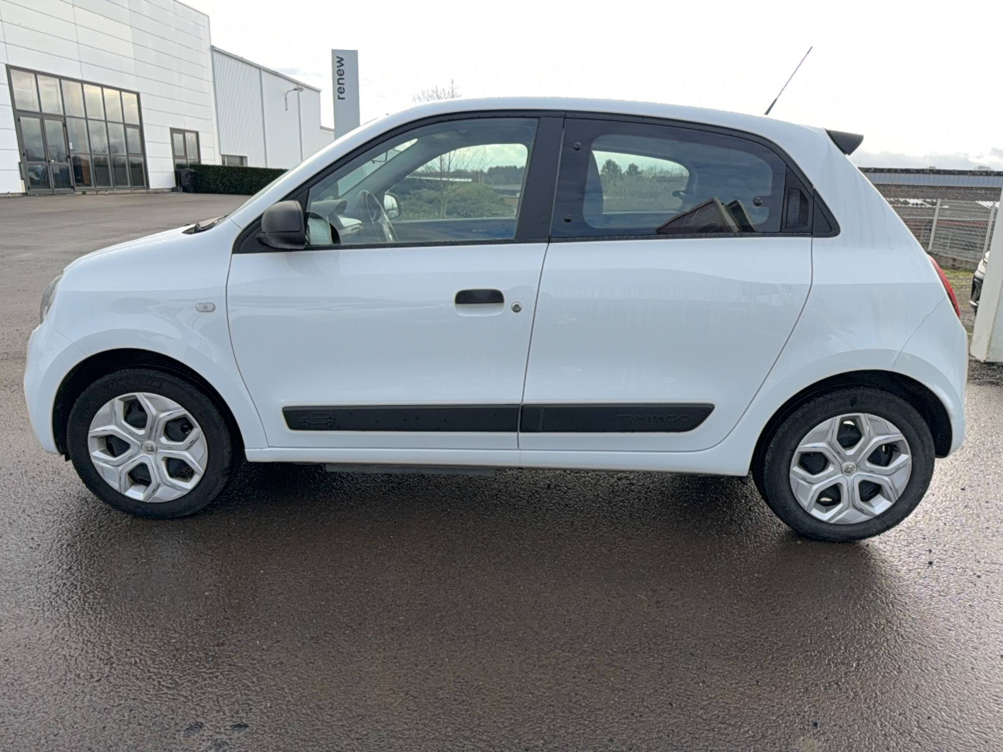 Vente en ligne Renault Twingo Electrique Twingo III E-Tech au prix de 9 900 €