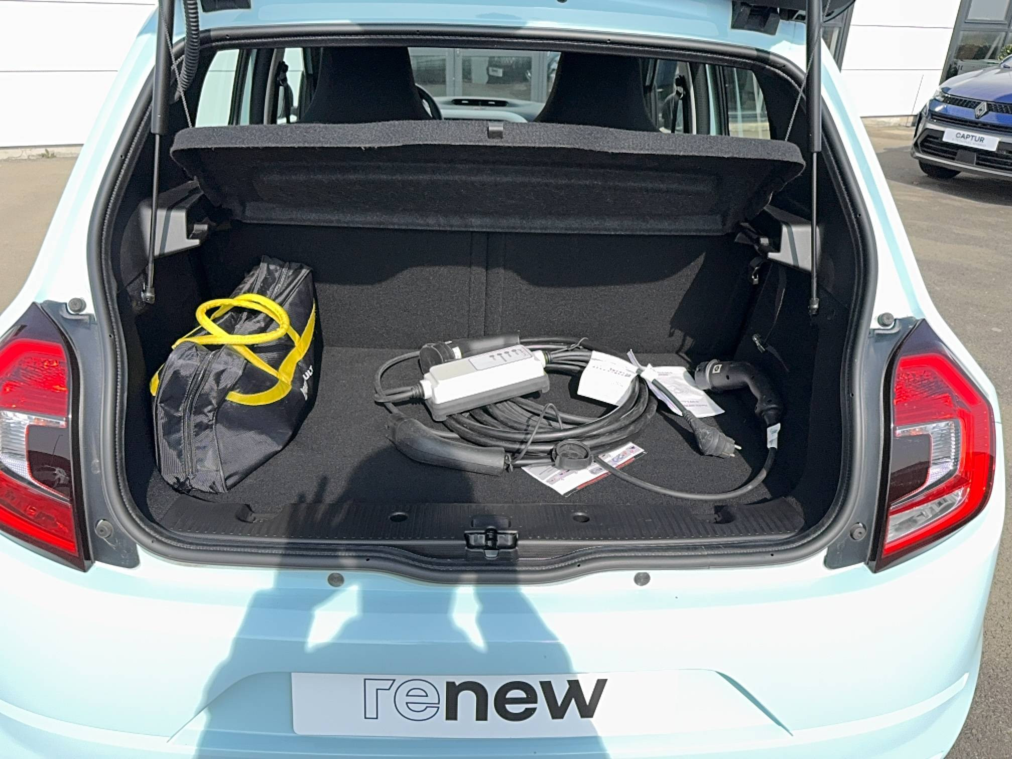 Vente en ligne Renault Twingo Electrique Twingo III E-Tech au prix de 10 590 €