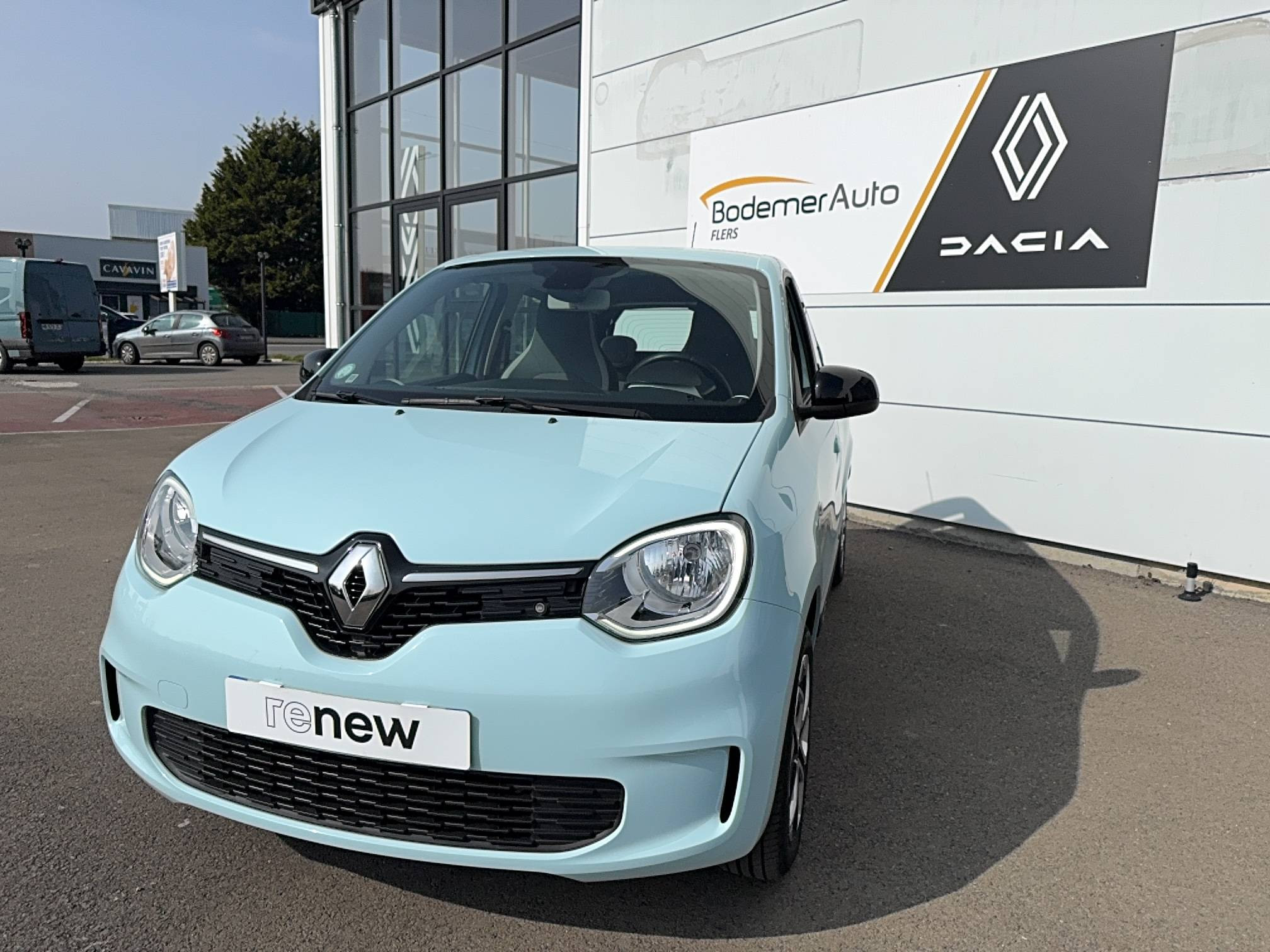 Vente en ligne Renault Twingo Electrique Twingo III E-Tech au prix de 10 590 €