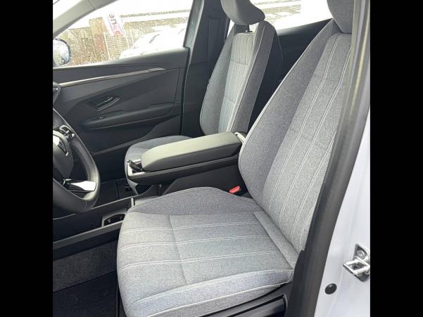 Vente en ligne Renault Megane E-Tech  EV40 130ch standard charge au prix de 19 480 €