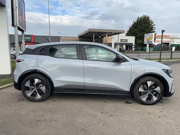 Vente en ligne Renault Megane E-Tech  EV40 130ch standard charge au prix de 20 290 €