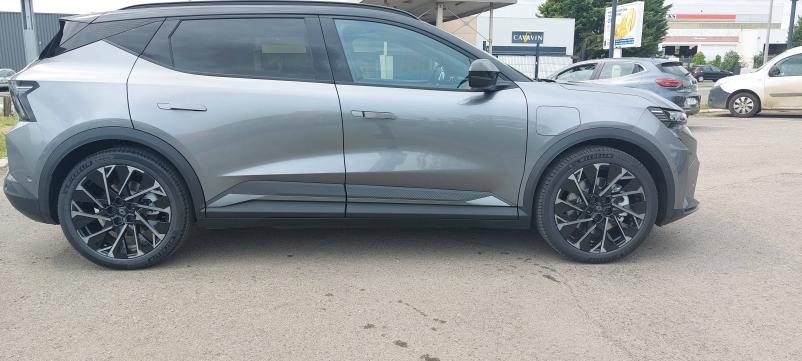 Vente en ligne Renault Scenic E-Tech  220 ch grande autonomie au prix de 47 990 €