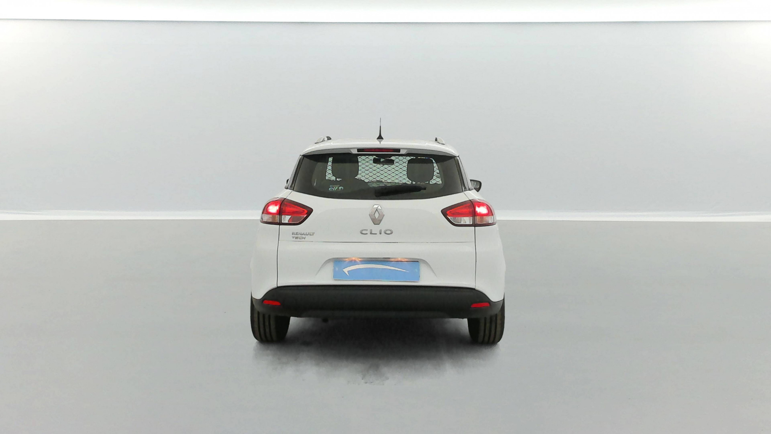Vente en ligne Renault Clio 4 Estate Clio Estate dCi 90 E6C au prix de 8 690 €