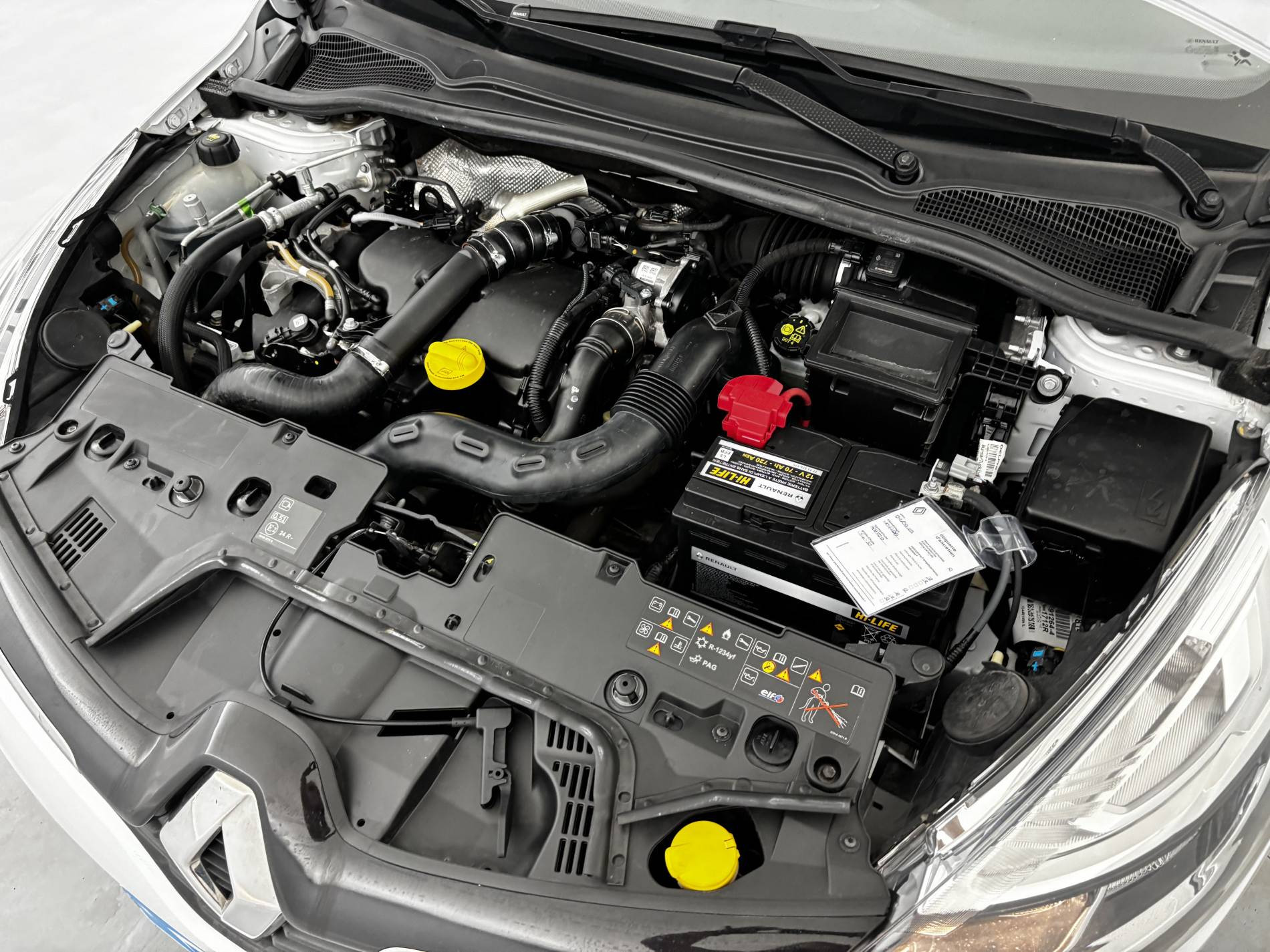 Vente en ligne Renault Clio 4 Estate Clio Estate dCi 90 E6C au prix de 8 690 €