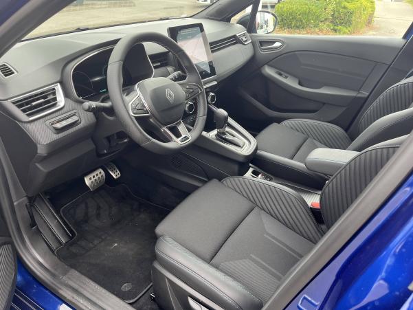 Vente en ligne Renault Clio 5 Clio E-Tech full hybrid 145 ch GSR2 au prix de 26 990 €