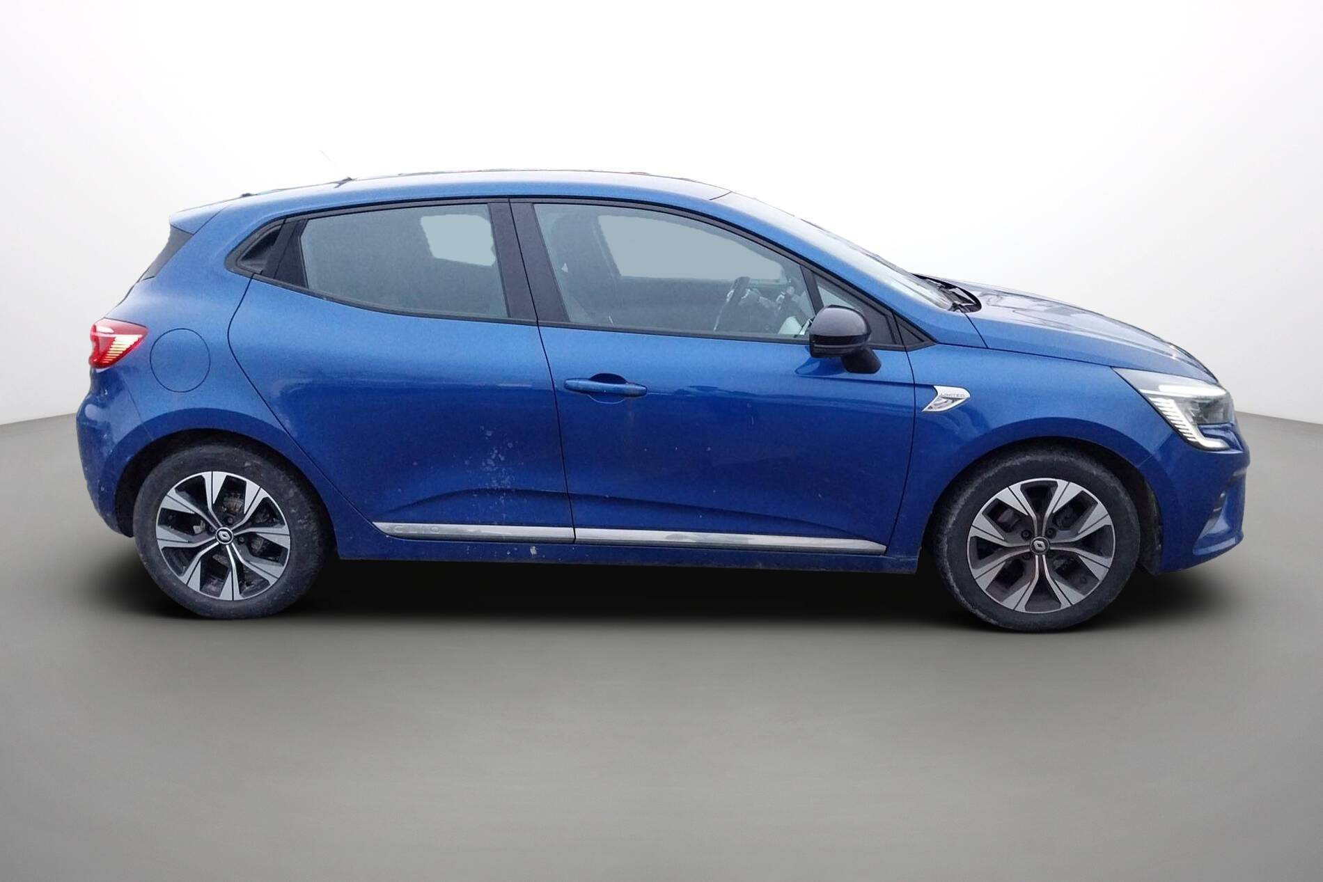 Vente en ligne Renault Clio 5 Clio TCe 90 - 21N au prix de 13 990 €