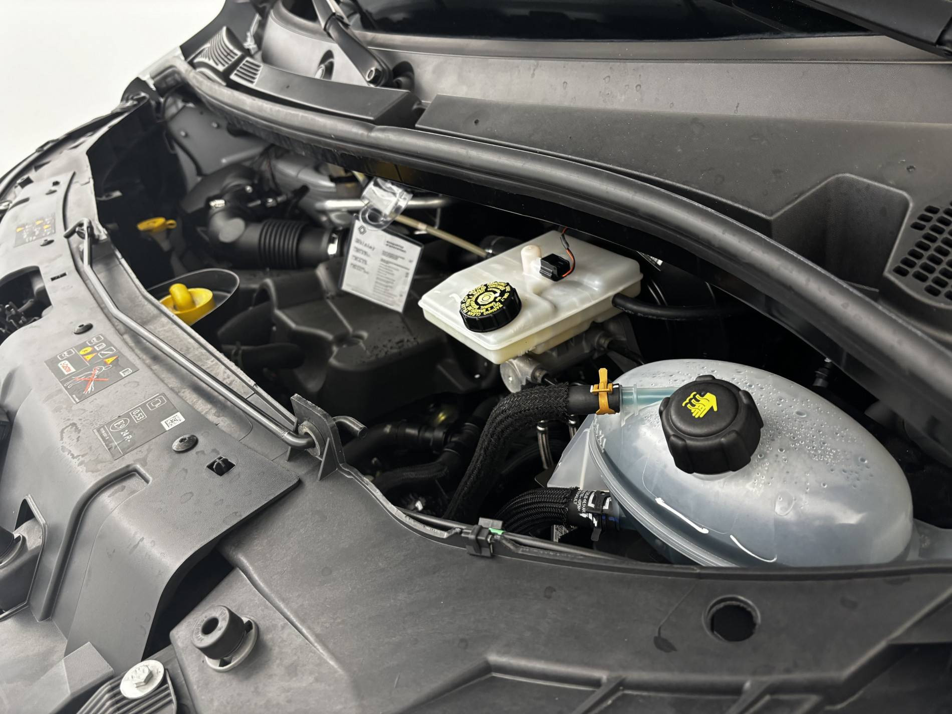 Vente en ligne Renault Master Fourgon MASTER CA TRAC F3500 L2H2 BLUE DCI 150 au prix de 30 990 €