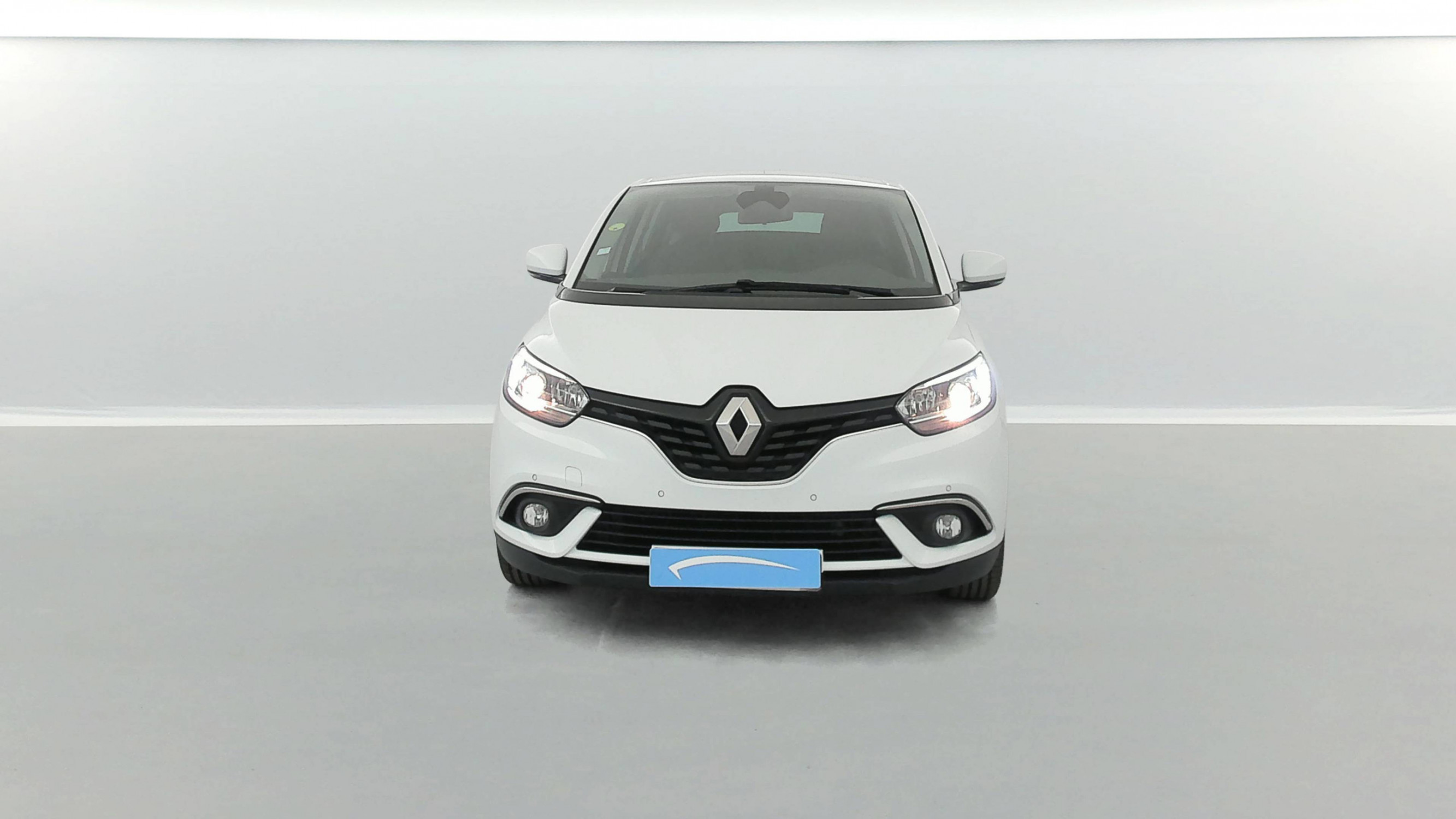 Vente en ligne Renault Grand Scenic 4 Grand Scenic Blue dCi 120 EDC au prix de 16 680 €