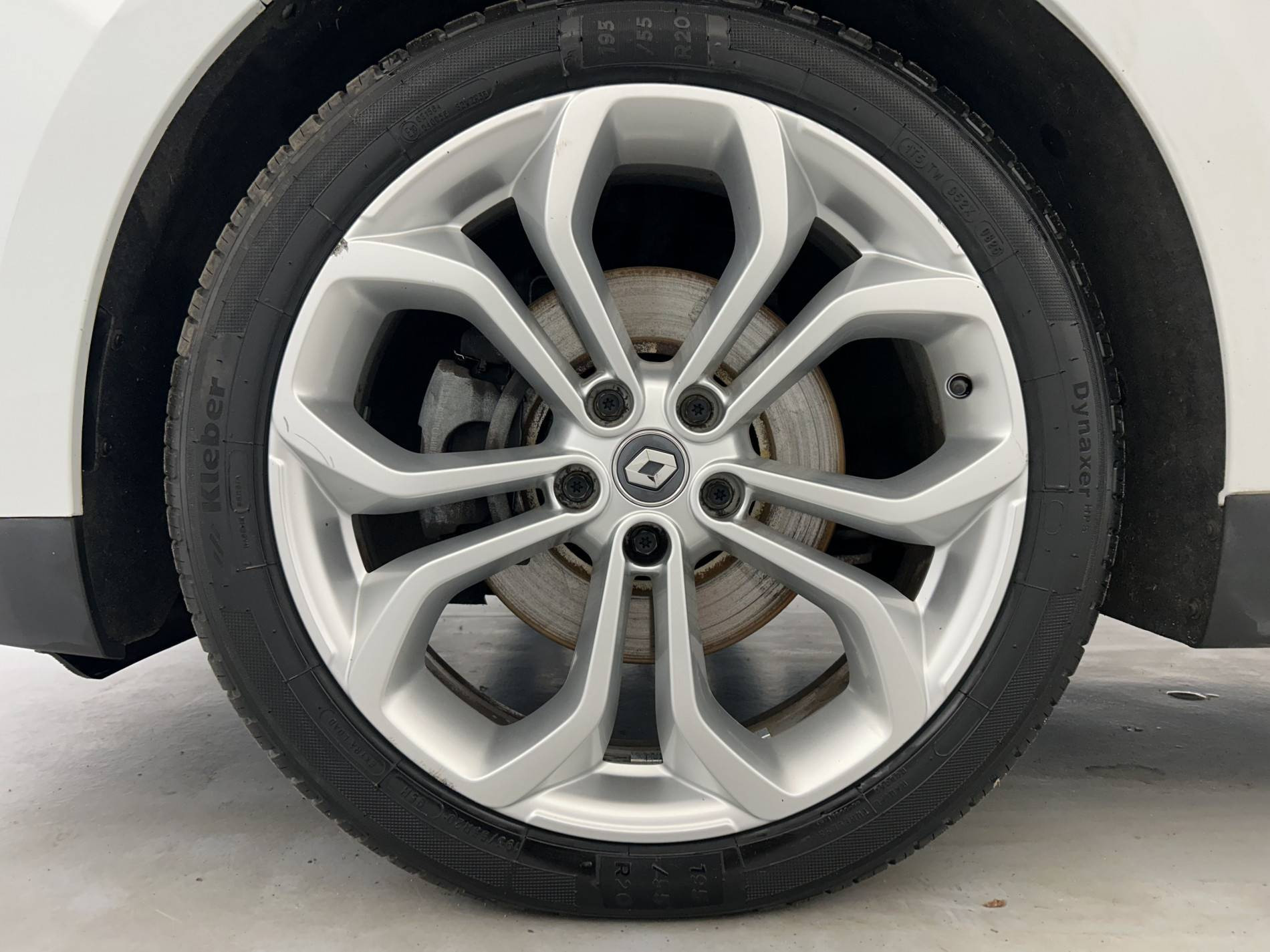 Vente en ligne Renault Grand Scenic 4 Grand Scenic Blue dCi 120 EDC au prix de 16 680 €