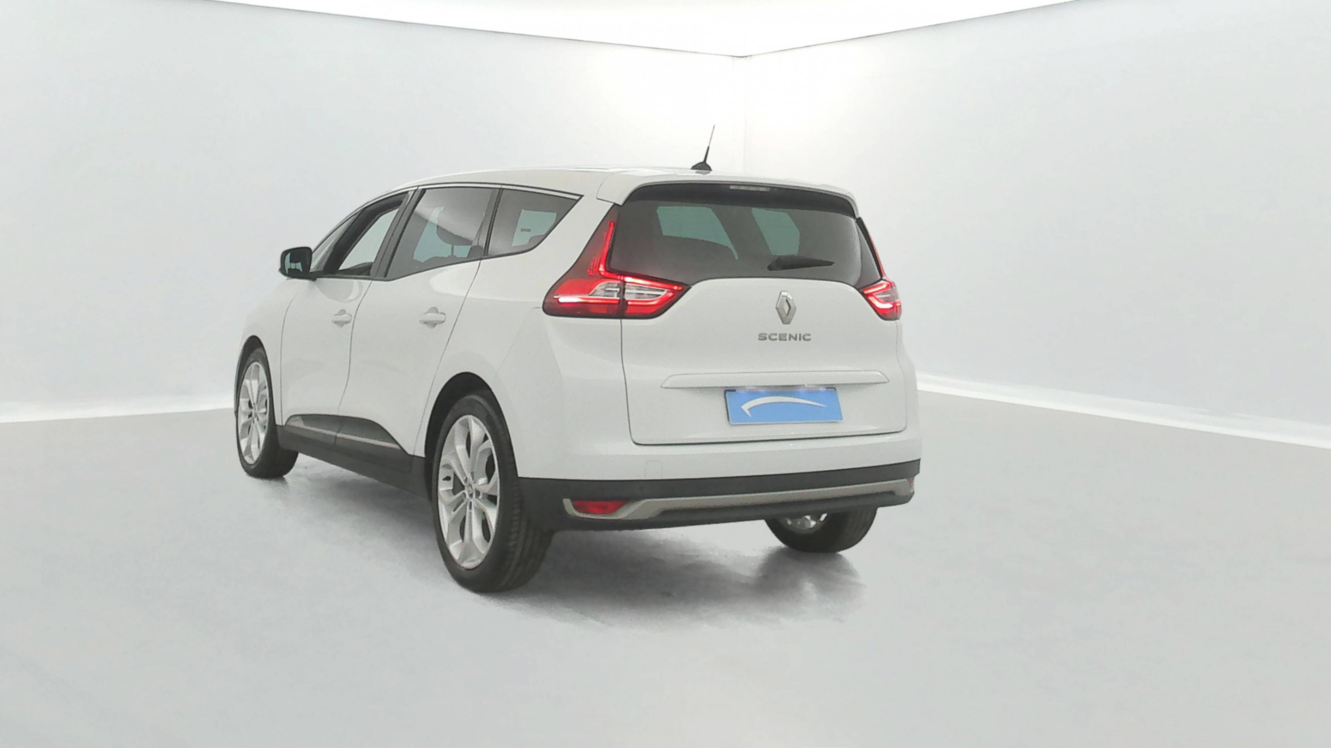 Vente en ligne Renault Grand Scenic 4 Grand Scenic Blue dCi 120 EDC au prix de 16 680 €