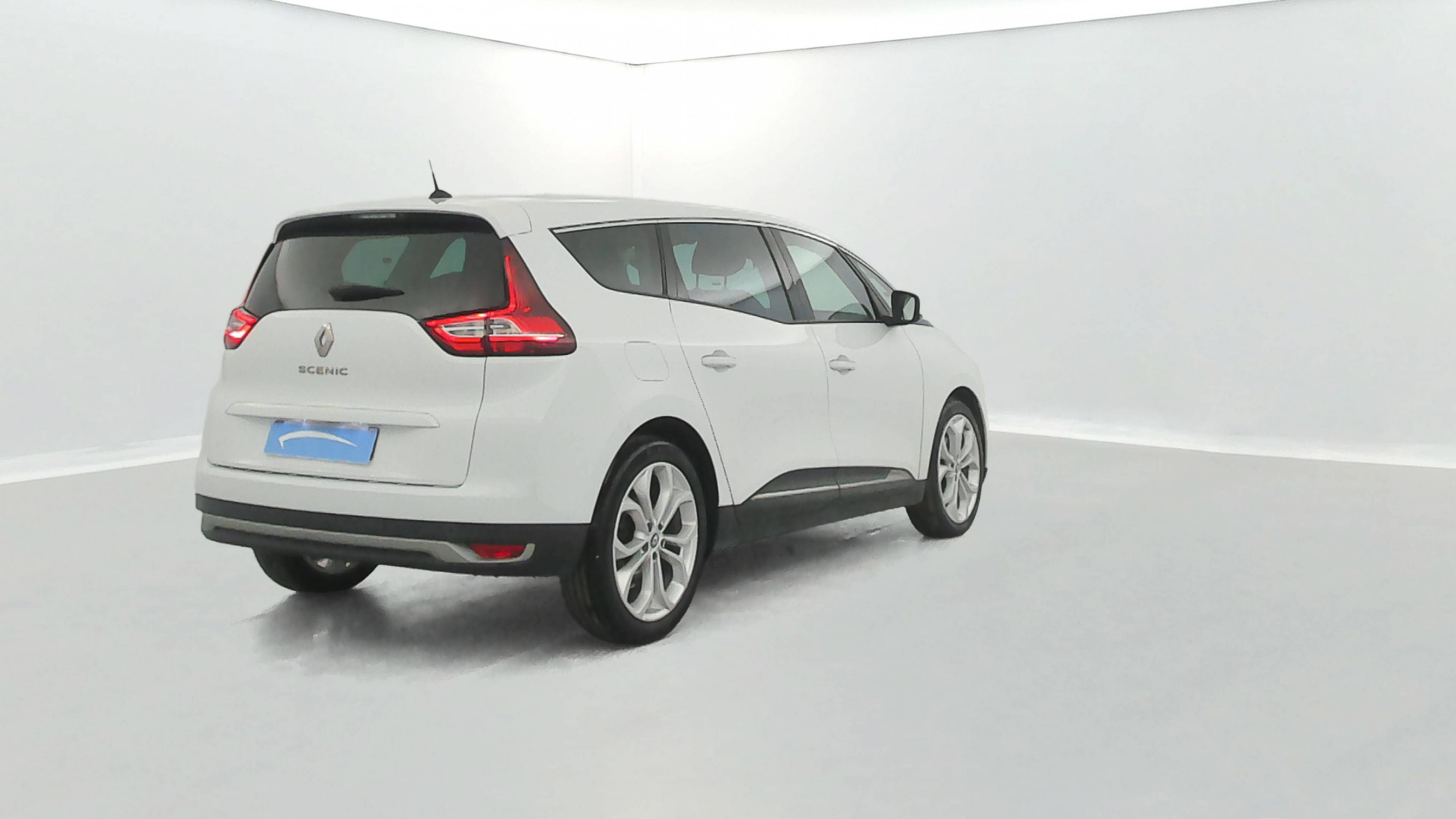 Vente en ligne Renault Grand Scenic 4 Grand Scenic Blue dCi 120 EDC au prix de 16 680 €