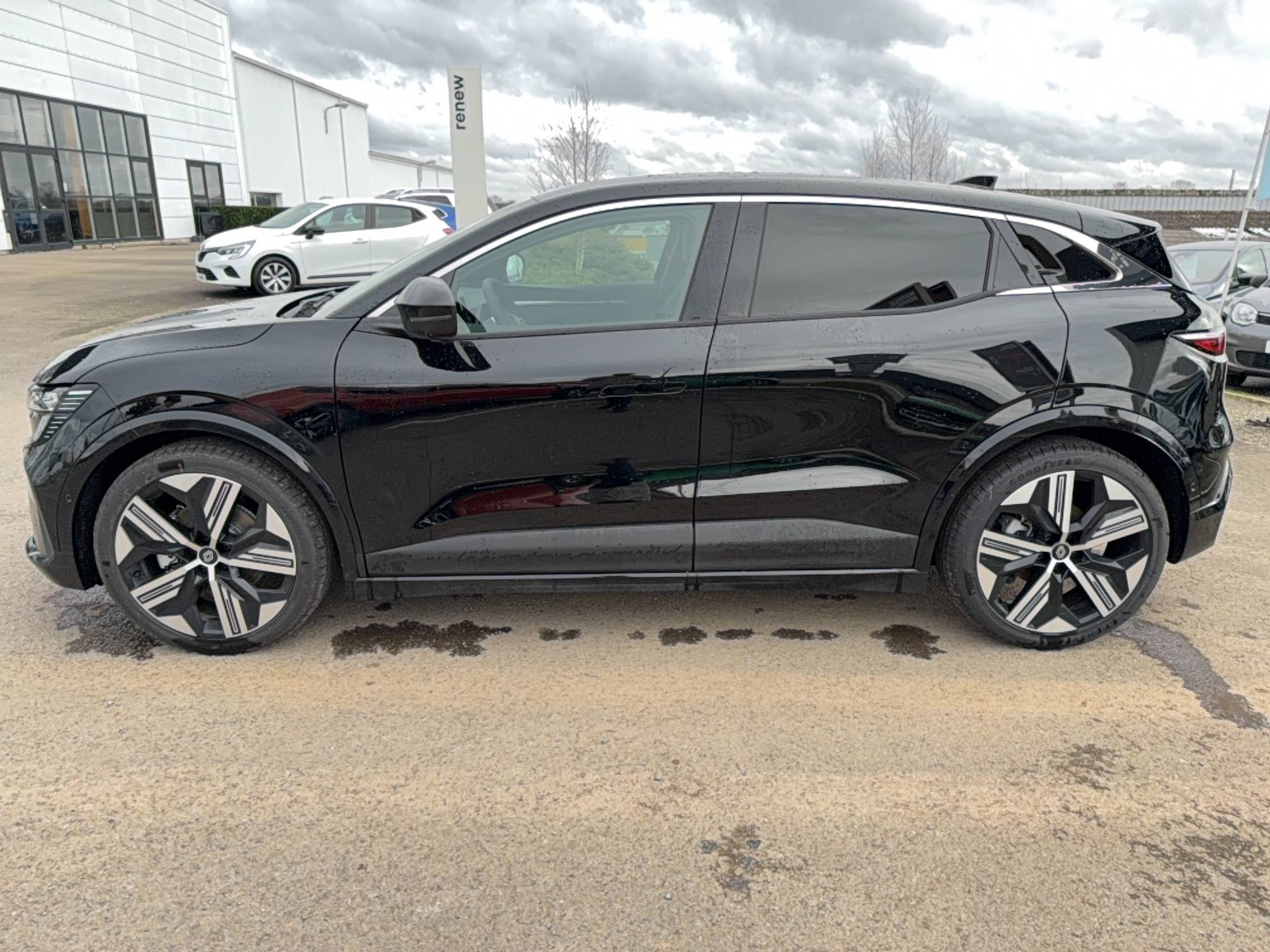 Vente en ligne Renault Megane E-Tech  220 ch autonomie confort GSR2 au prix de 40 280 €