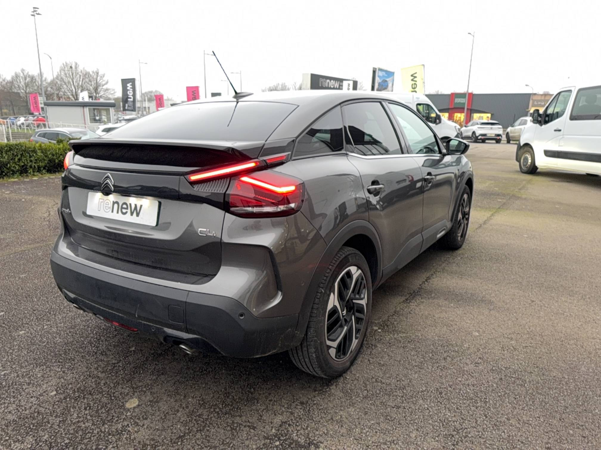 Vente en ligne Citroën C4  BlueHDi 130 S&S EAT8 au prix de 18 980 €