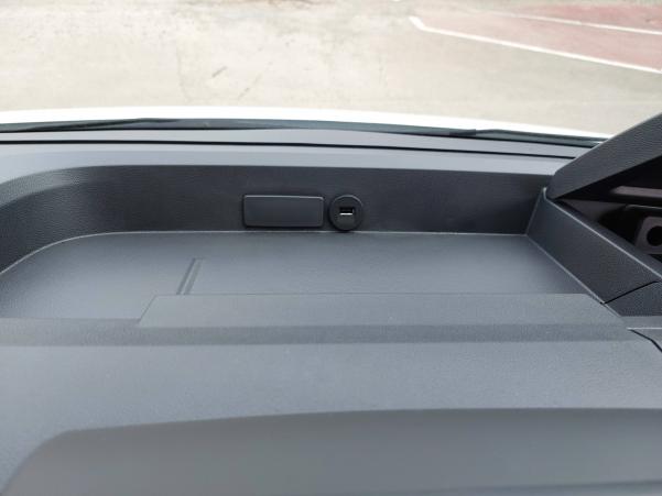 Vente en ligne Renault Master Fourgon MASTER FGN TRAC F3300 L2H2 BLUE DCI 110 au prix de 28 490 €