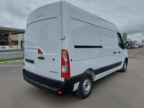 Vente en ligne Renault Master Fourgon MASTER FGN TRAC F3300 L2H2 BLUE DCI 110 au prix de 28 490 €