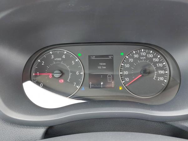 Vente en ligne Renault Master Fourgon MASTER FGN TRAC F3300 L2H2 BLUE DCI 110 au prix de 28 490 €