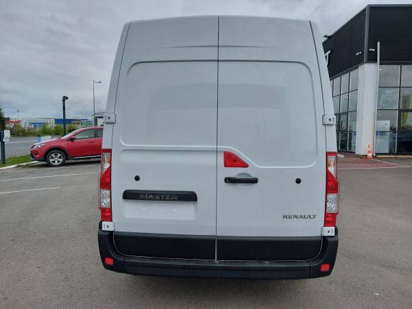 Vente en ligne Renault Master Fourgon MASTER FGN TRAC F3300 L2H2 BLUE DCI 110 au prix de 28 490 €
