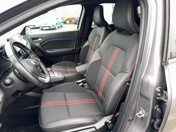 Vente en ligne Renault Captur  mild hybrid 160 EDC au prix de 21 690 €