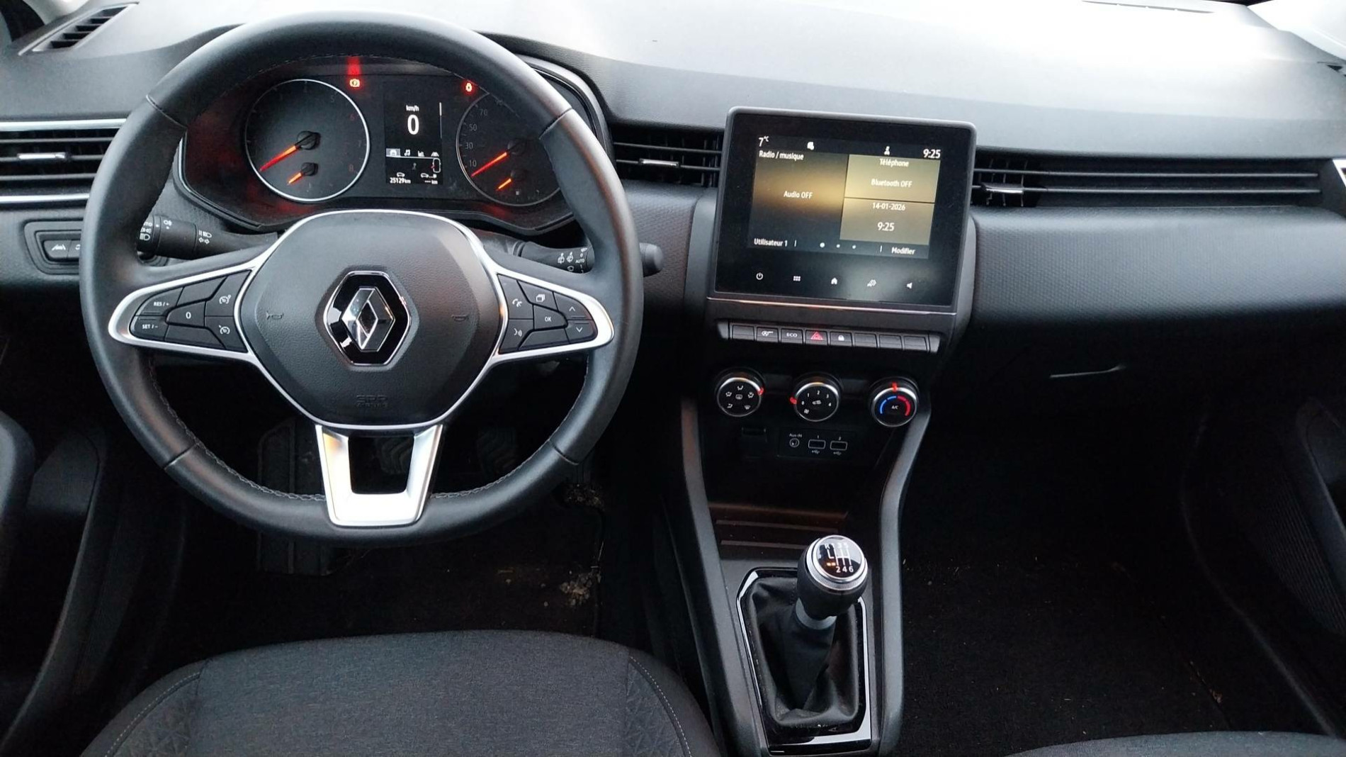 Vente en ligne Renault Clio 5 Clio TCe 90 au prix de 15 280 €