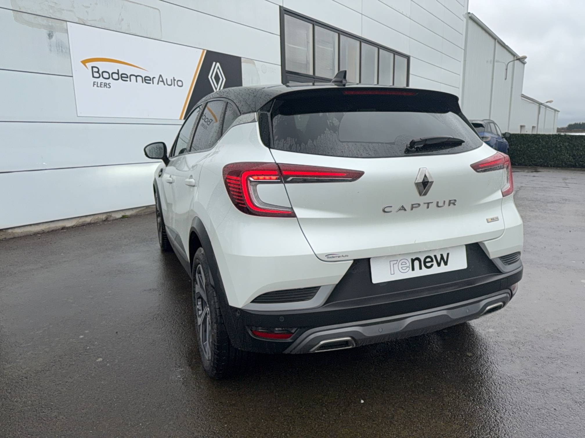 Vente en ligne Renault Captur  TCe 140 EDC - 21B au prix de 19 990 €