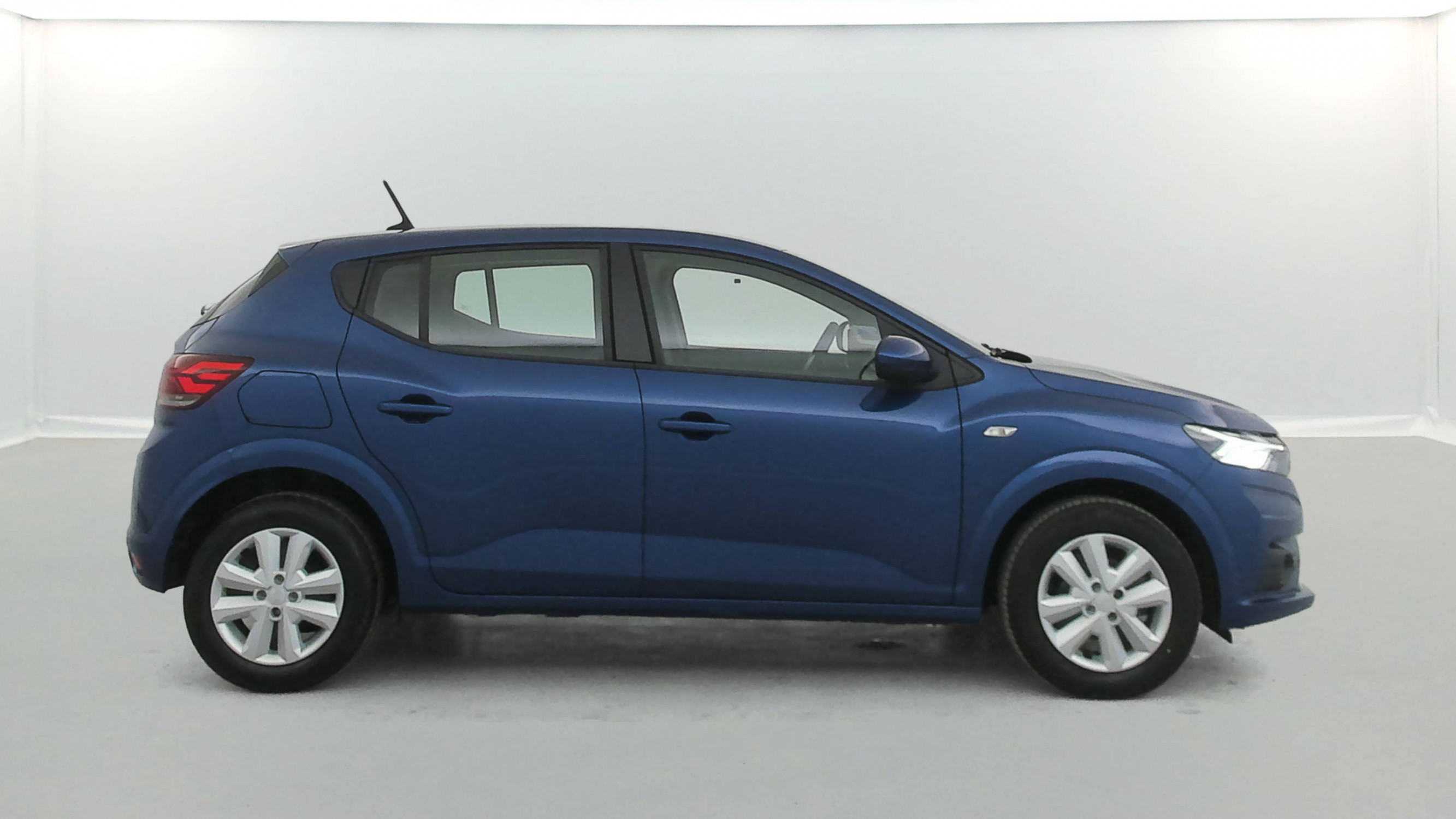 Vente en ligne Dacia Sandero  ECO-G 100 au prix de 14 900 €