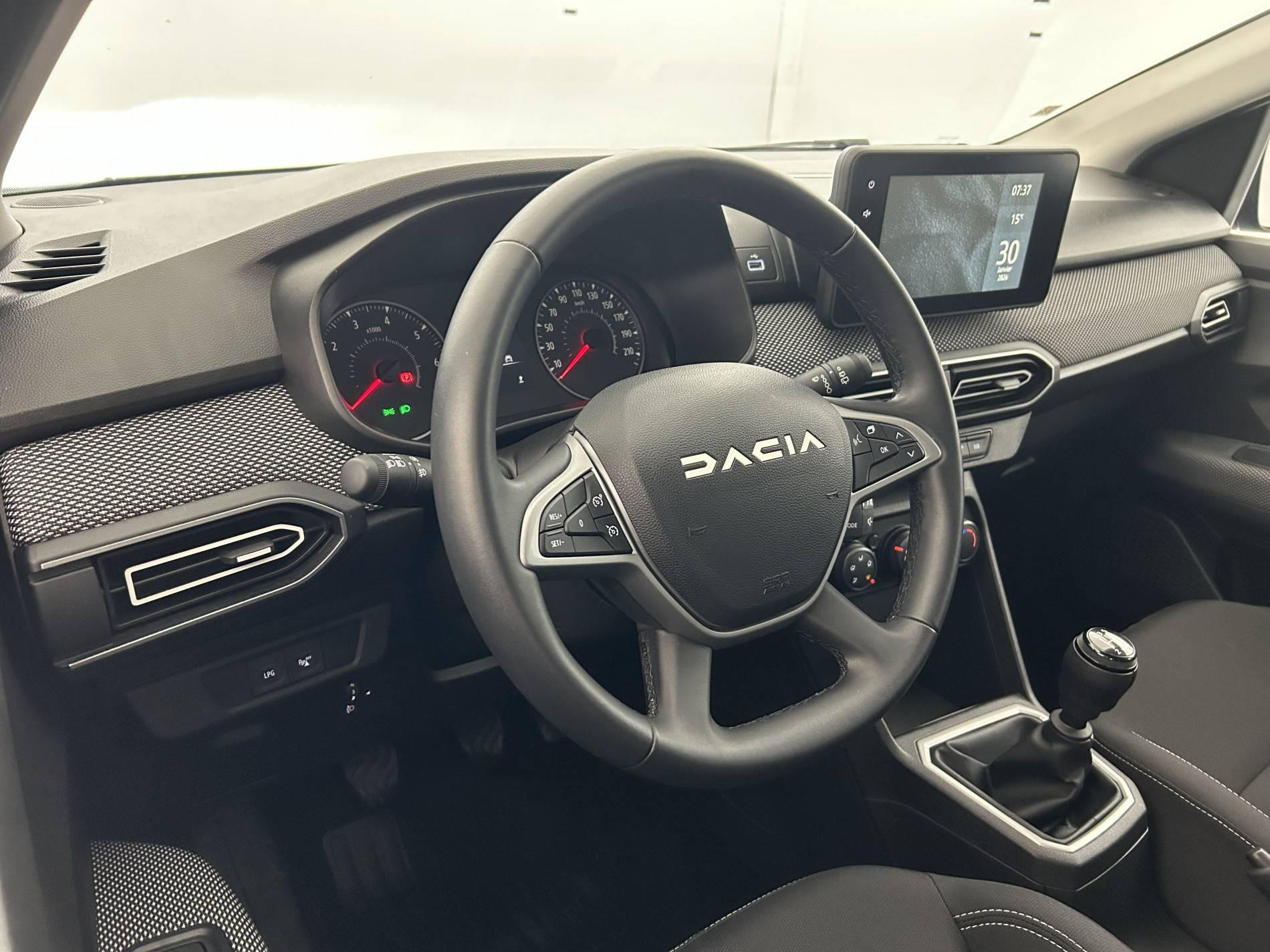 Vente en ligne Dacia Sandero  ECO-G 100 au prix de 14 900 €