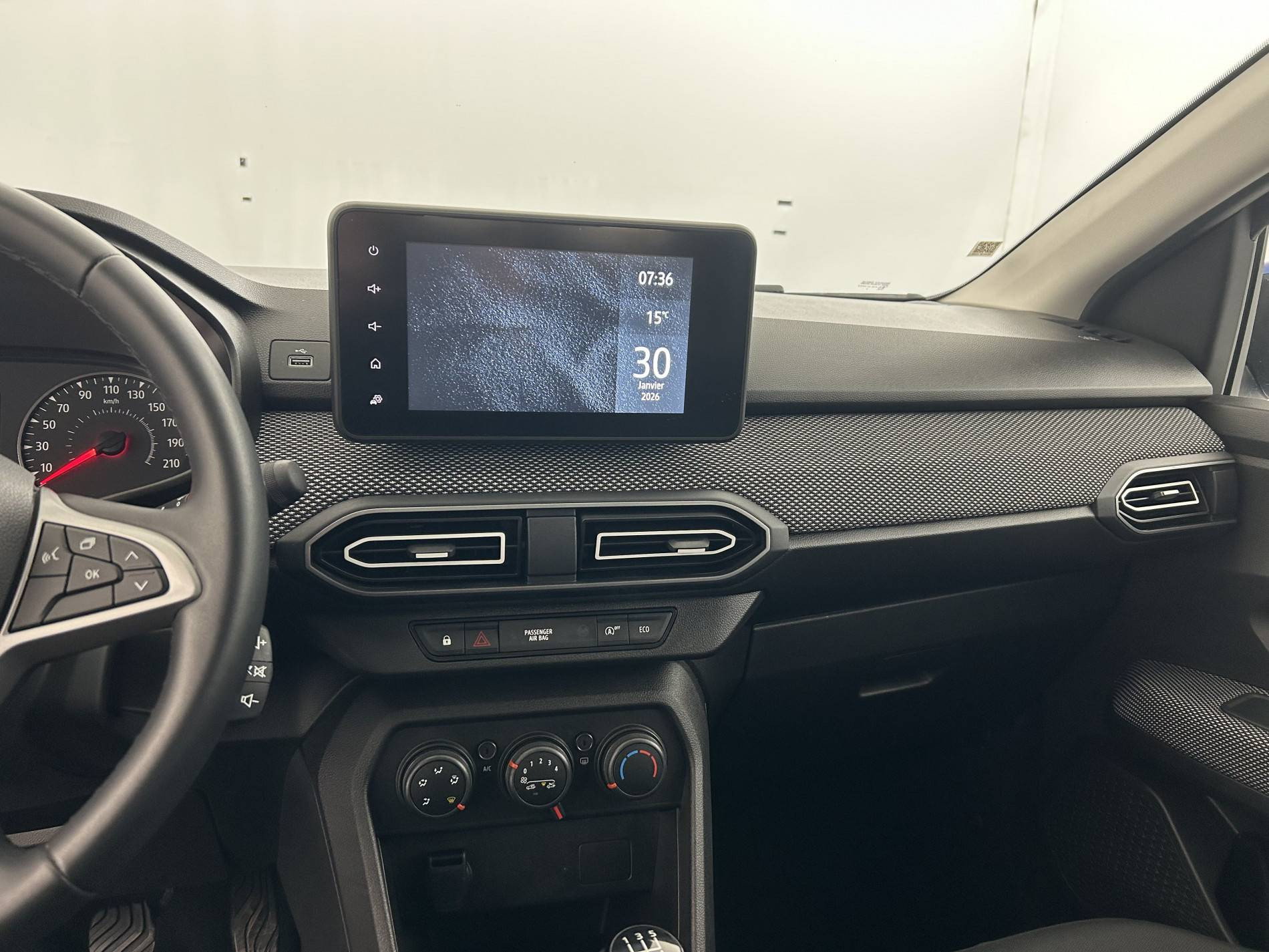 Vente en ligne Dacia Sandero  ECO-G 100 au prix de 14 900 €