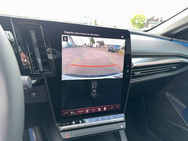 Vente en ligne Renault Megane E-Tech  220 ch autonomie confort au prix de 40 990 €