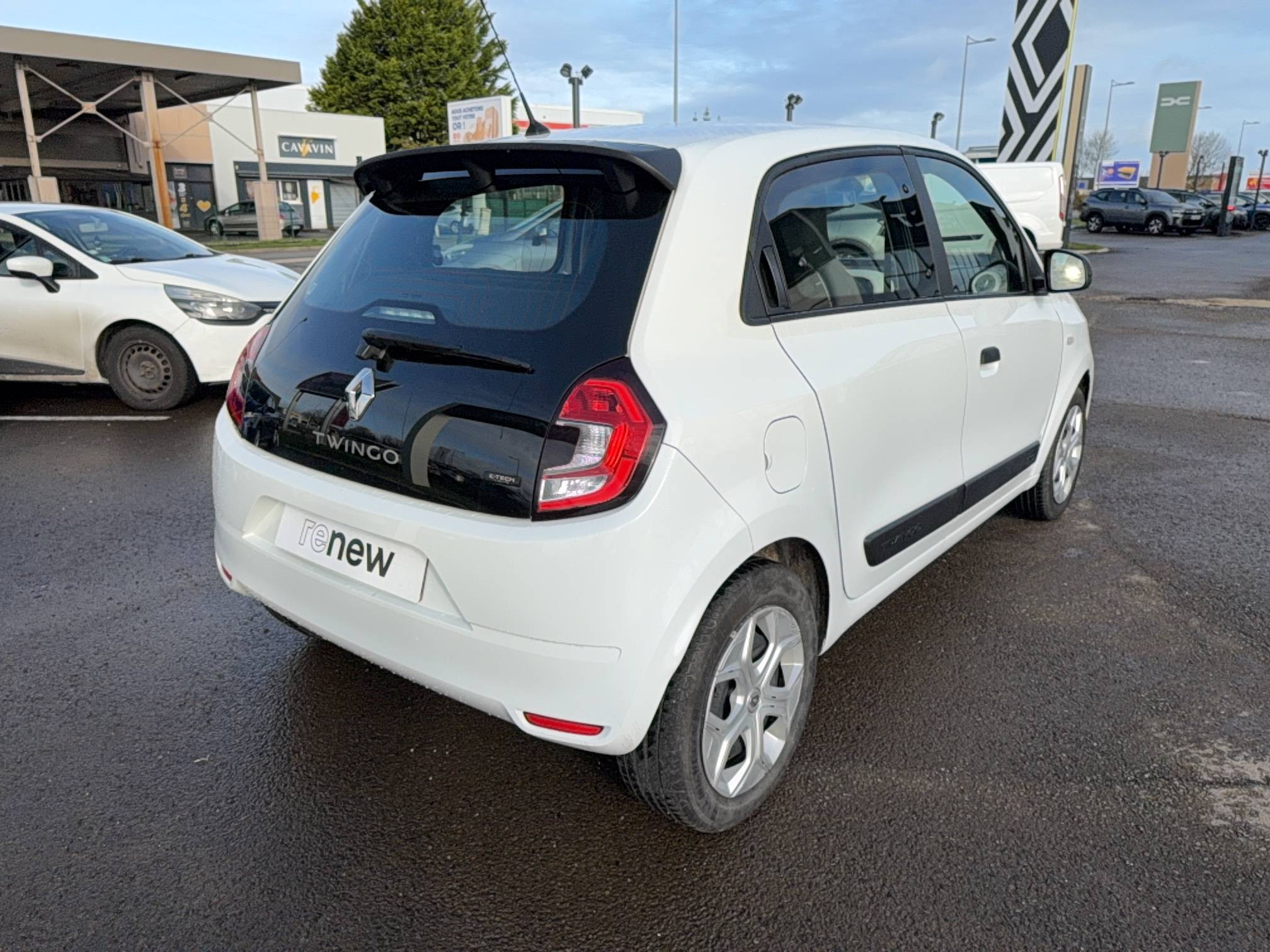 Vente en ligne Renault Twingo Electrique Twingo III E-Tech au prix de 9 900 €