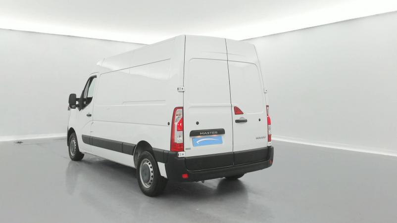 Vente en ligne Renault Master 3 Fourgon MASTER FGN TRAC F3500 L2H2 DCI 135 au prix de 24 900 €