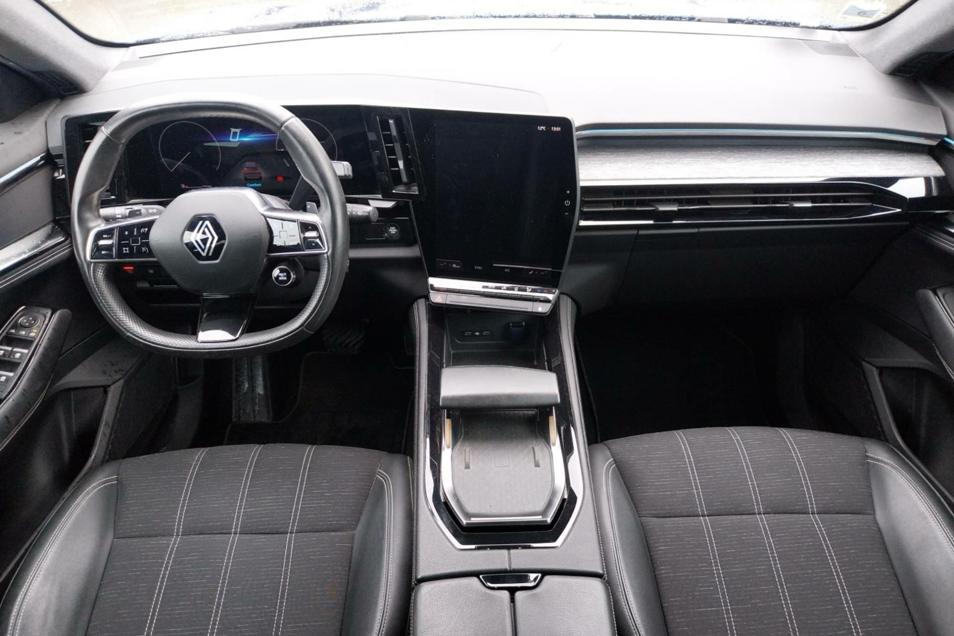 Vente en ligne Renault Austral  E-Tech hybrid 200 au prix de 30 490 €