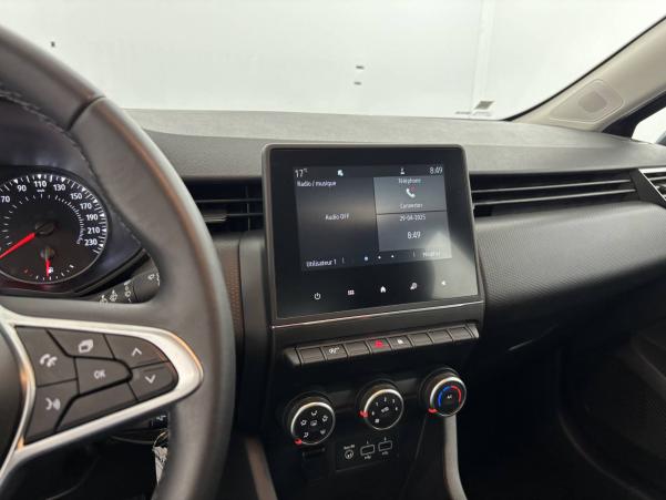 Vente en ligne Renault Clio 5 Clio SCe 65 - 21N au prix de 11 890 €