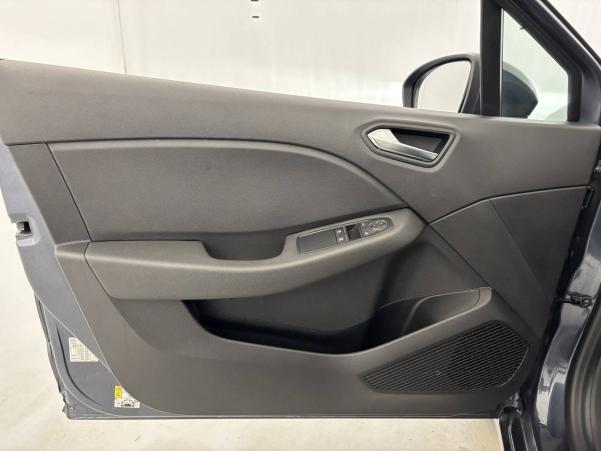Vente en ligne Renault Clio 5 Clio SCe 65 - 21N au prix de 11 890 €