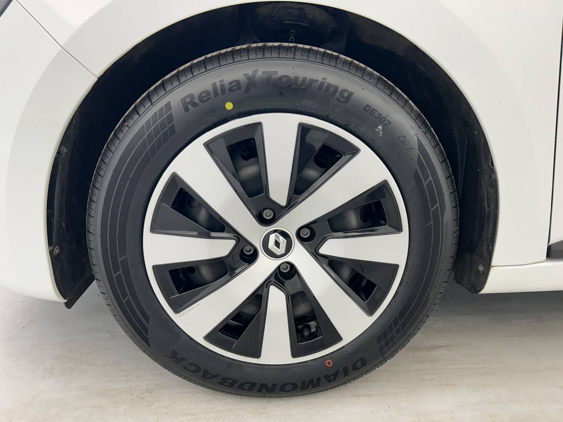 Vente en ligne Renault Clio 5 Clio TCe 90 au prix de 13 490 €