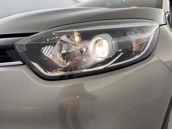 Vente en ligne Renault Captur  TCe 90 Energy E6 au prix de 9 990 €