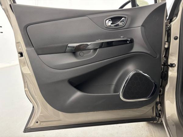 Vente en ligne Renault Captur  TCe 90 Energy E6 au prix de 9 990 €