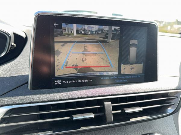 Vente en ligne Peugeot 5008  PureTech 130ch S&S BVM6 au prix de 14 990 €