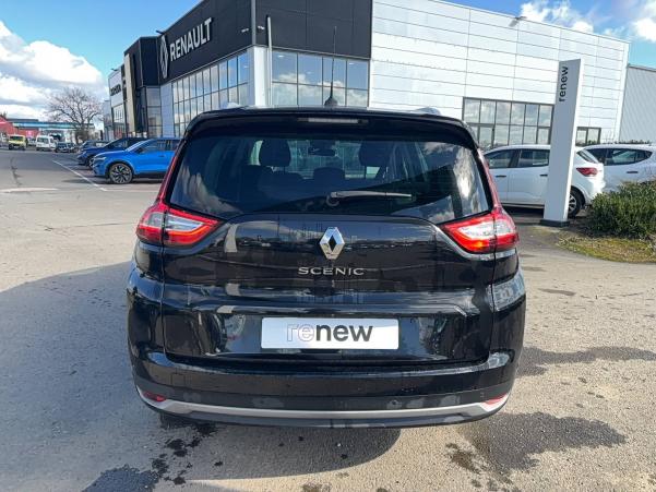 Vente en ligne Renault Grand Scenic 4 Grand Scenic Blue dCi 120 au prix de 16 990 €