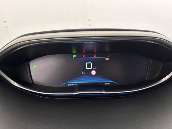 Vente en ligne Peugeot 5008  PureTech 130ch S&S BVM6 au prix de 14 990 €