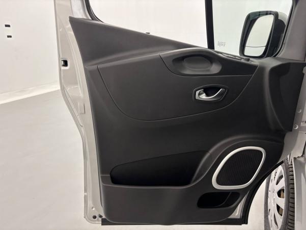 Vente en ligne Renault Trafic  L2 dCi 145 Energy S&S au prix de 25 680 €