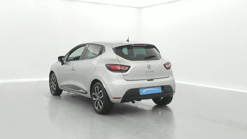 Vente en ligne Renault Clio 4 Clio TCe 90 E6C au prix de 12 990 €