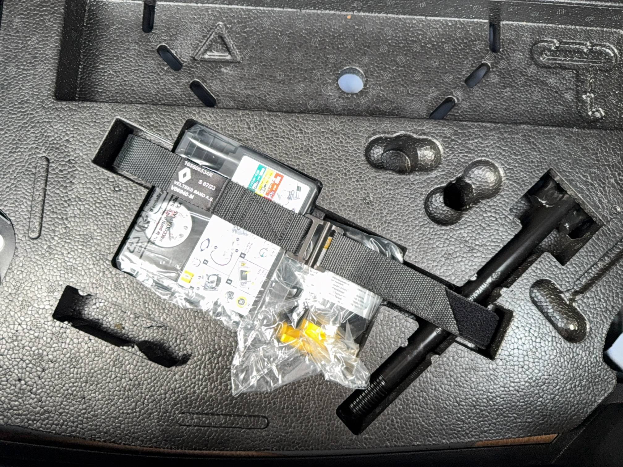 Vente en ligne Renault Clio 5 Clio E-Tech full hybrid 145 au prix de 20 990 €