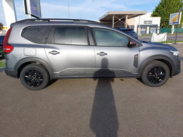 Vente en ligne Dacia Jogger  Hybrid 140 7 places au prix de 25 990 €